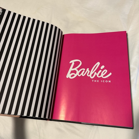 Barbie: The Icon first edition coffee table book π - Picture 4 of 8